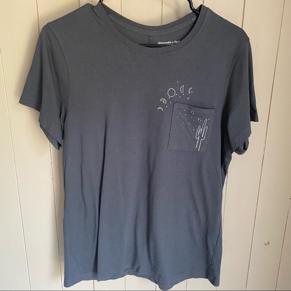 Abercrombie & Fitch Cactus Moon Phases Gray Soft AF Pocket Tee, Small - Picture 2 of 4